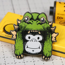 Load image into Gallery viewer, King Kong vs. Godzilla PINS
